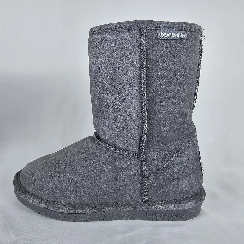 Bearpaw Emma Short Suede Winter Boots Gray Women’s Size 7 Sheepskin Lined